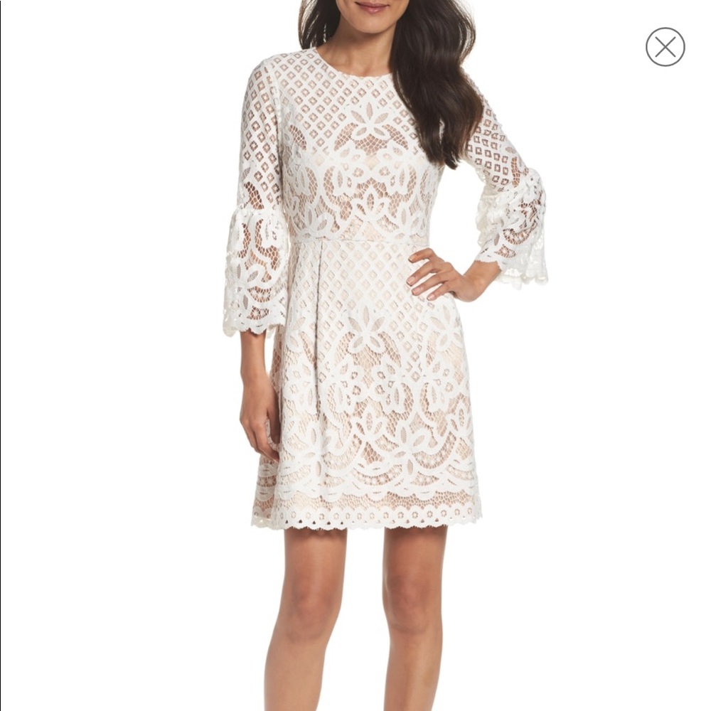 ELIZA J / FIT N FLARE / BELL SLEEVE /WHITE LACE